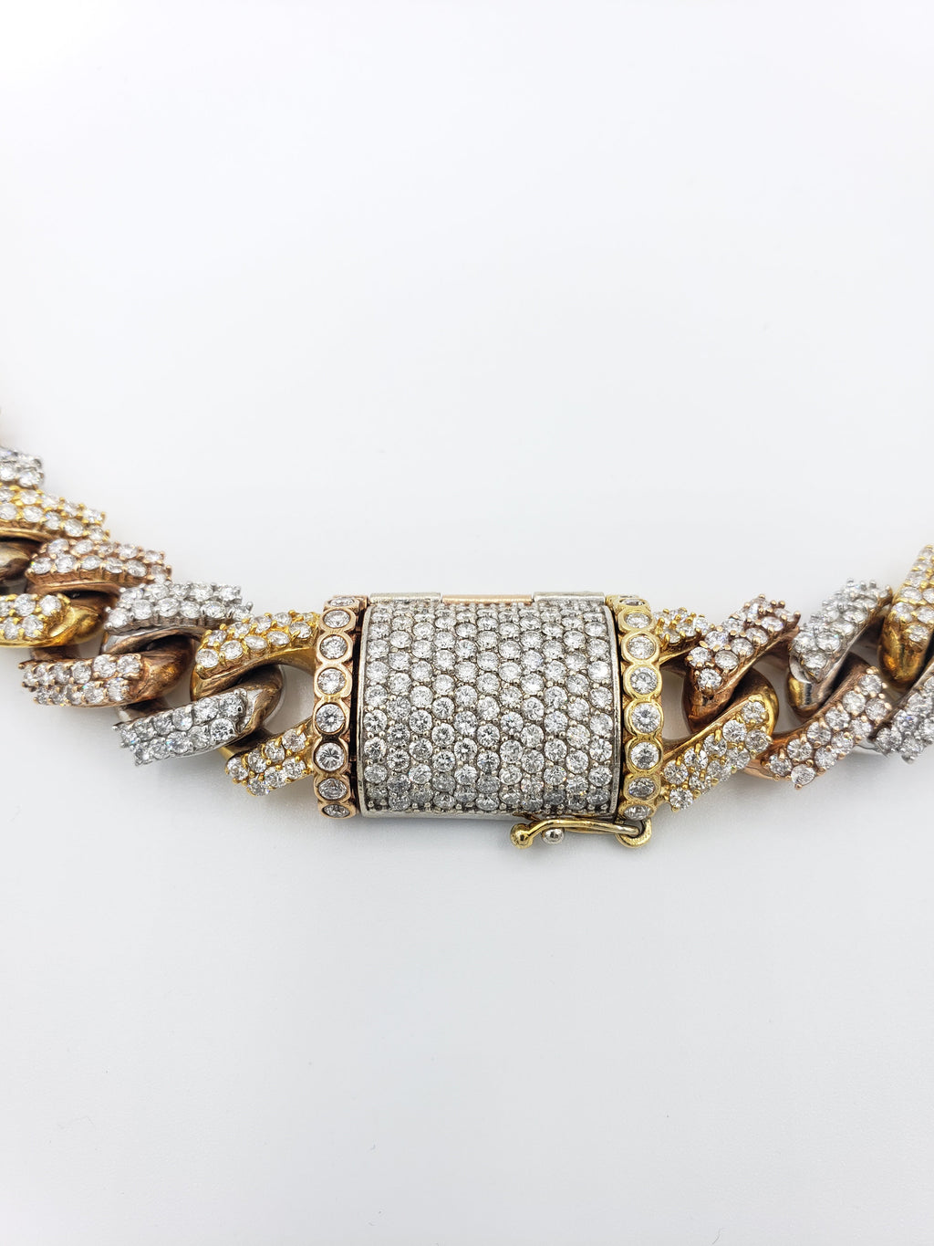 Cadena cubana Miami tricolor de oro de 14 quilates y diamantes (331 gramos)