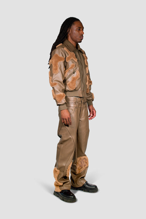 Tarnjacke aus Kunstpelz, veganem Leder